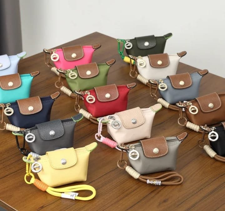 Longchamp Bag for airpods and coins (1) Longchamp Mini Bag for AirPods & Coins - Image 5
