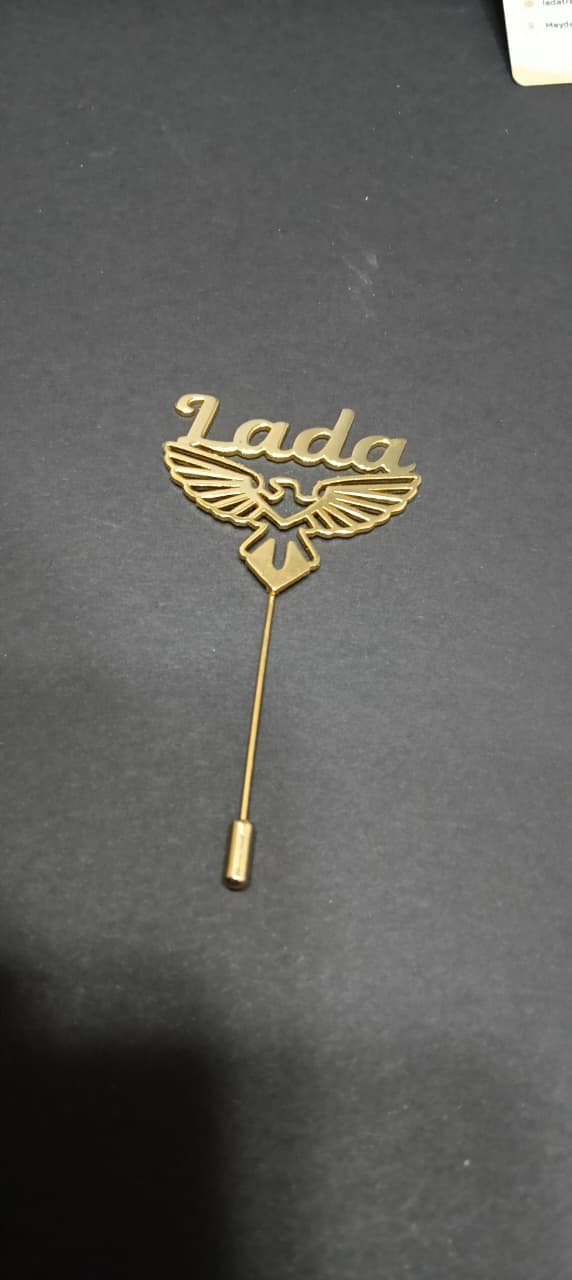 brooch pin brooch pin