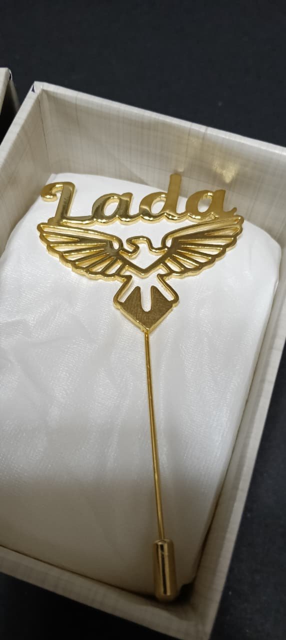 brooch pin brooch pin